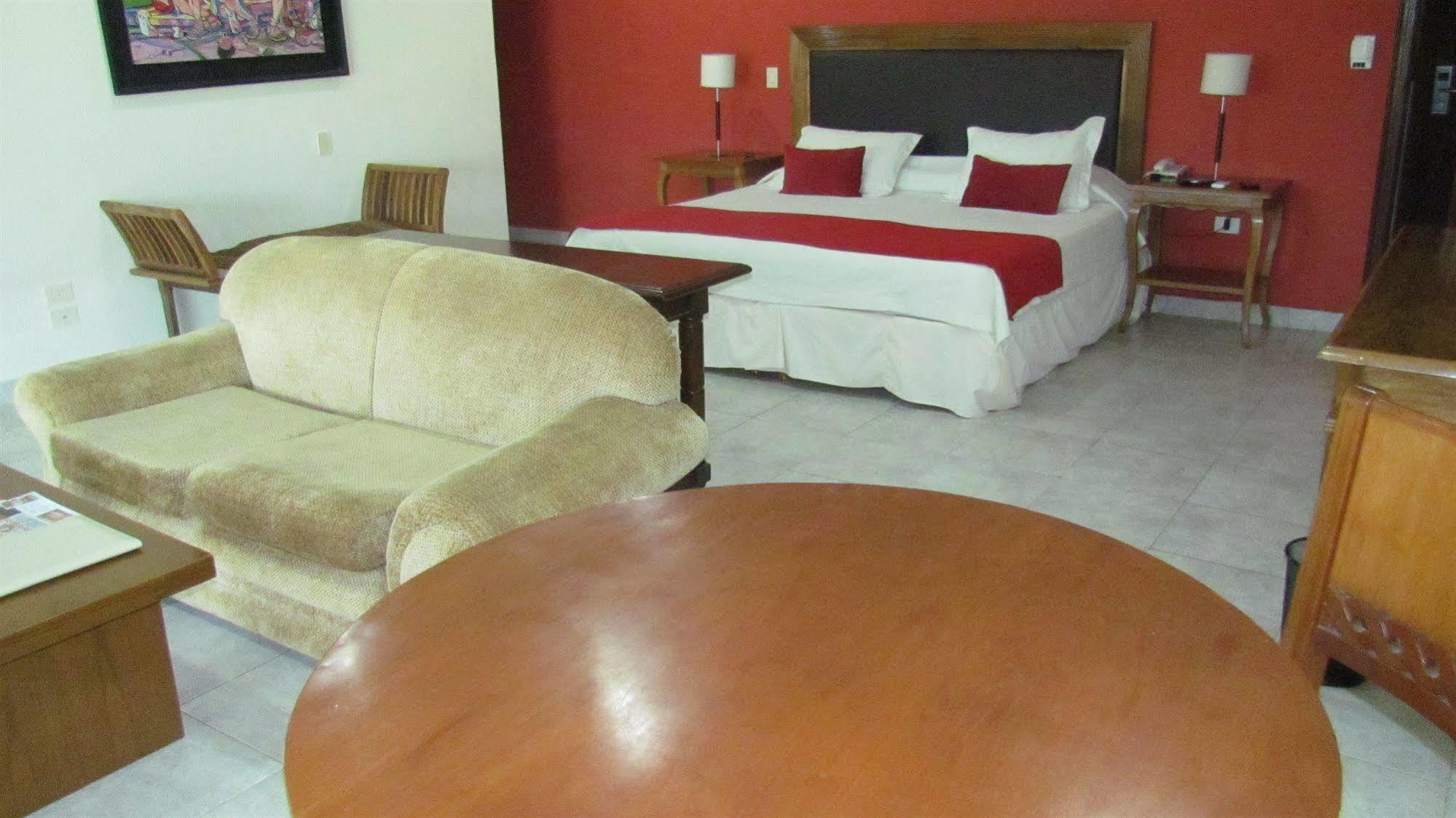 Terrazas Del Sol Apart-Hotel Lambare Luaran gambar